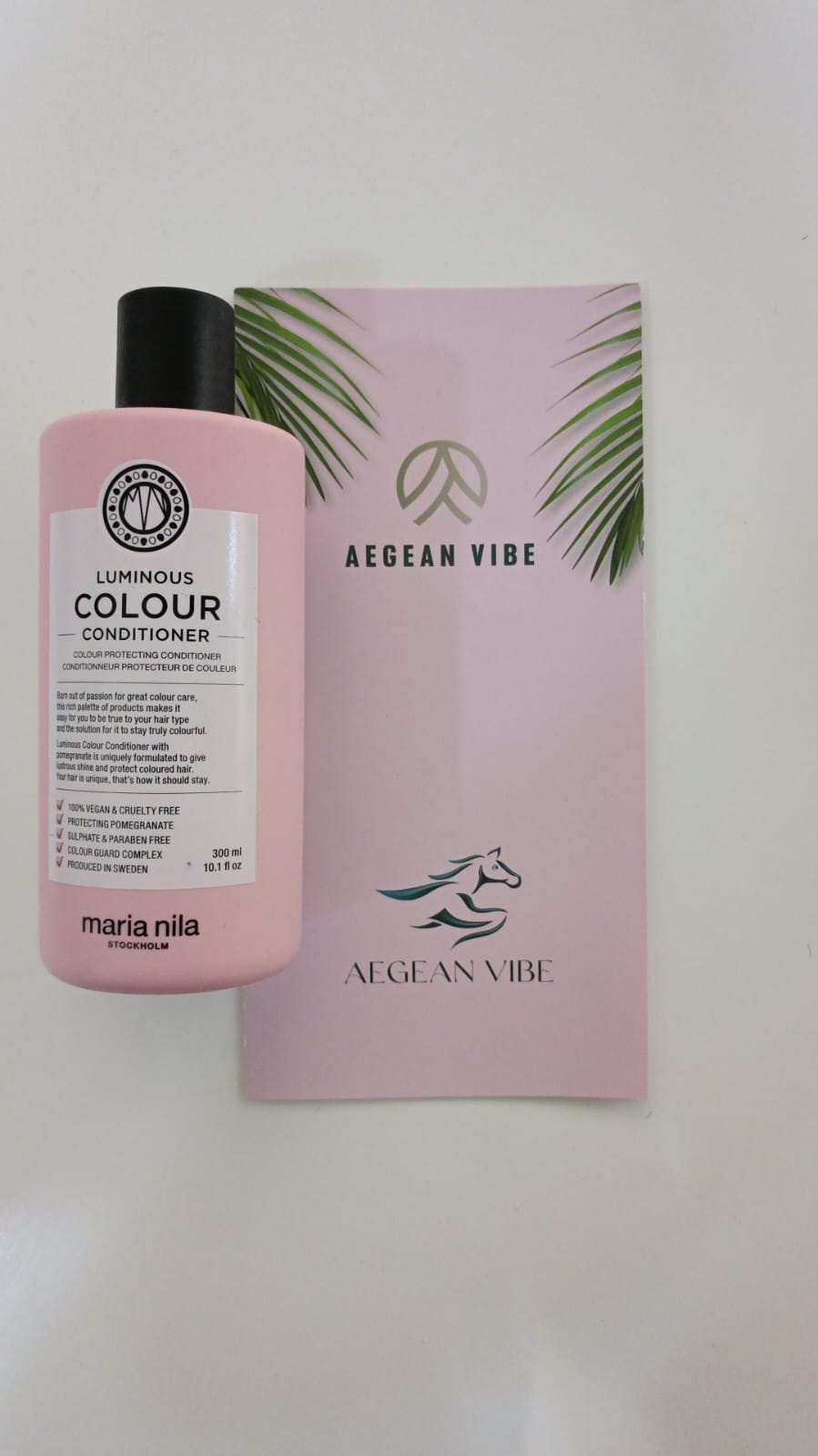 Maria Nila Luminous Color Conditioner 300 ml - Aegean Vibe
