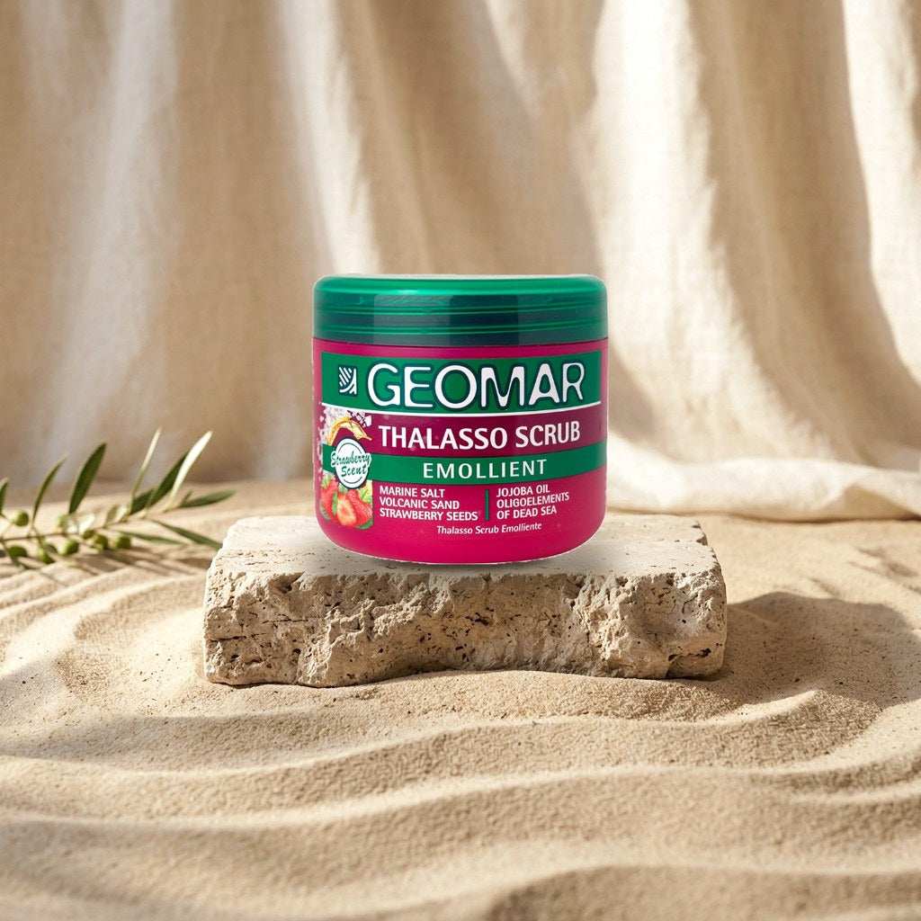 GEOMAR Emollientes Thalasso Scrub, Deep Renewal of the Skin, New Skin Effect, with Sea Salt, Strawberries and Dead Sea Trace Elements, Made in Italy, 600 g