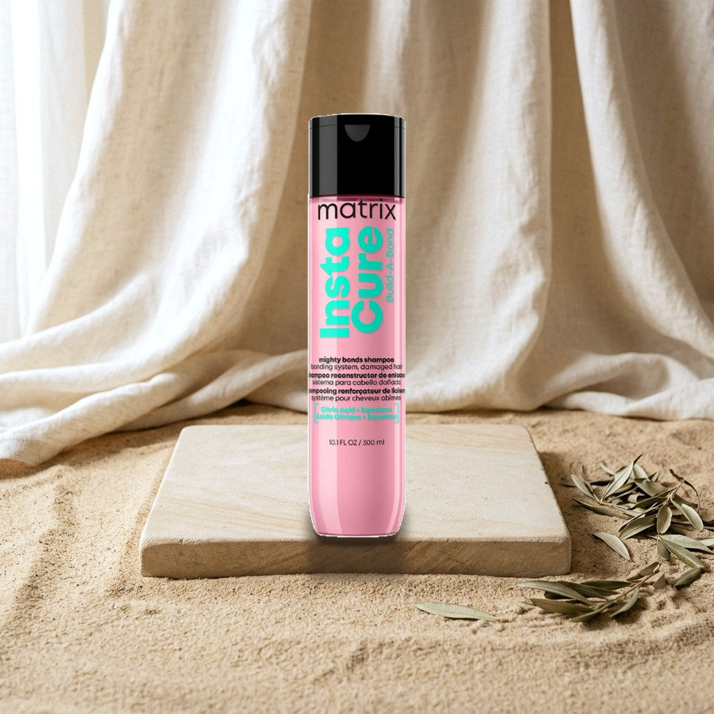 Matrix Instacure Build a Bond  Mighty Bonds Shampoo 300 ml